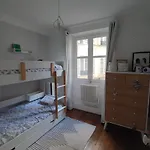 Renovated Family Flat In Montmartre