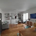 Renovated Family Flat In Montmartre