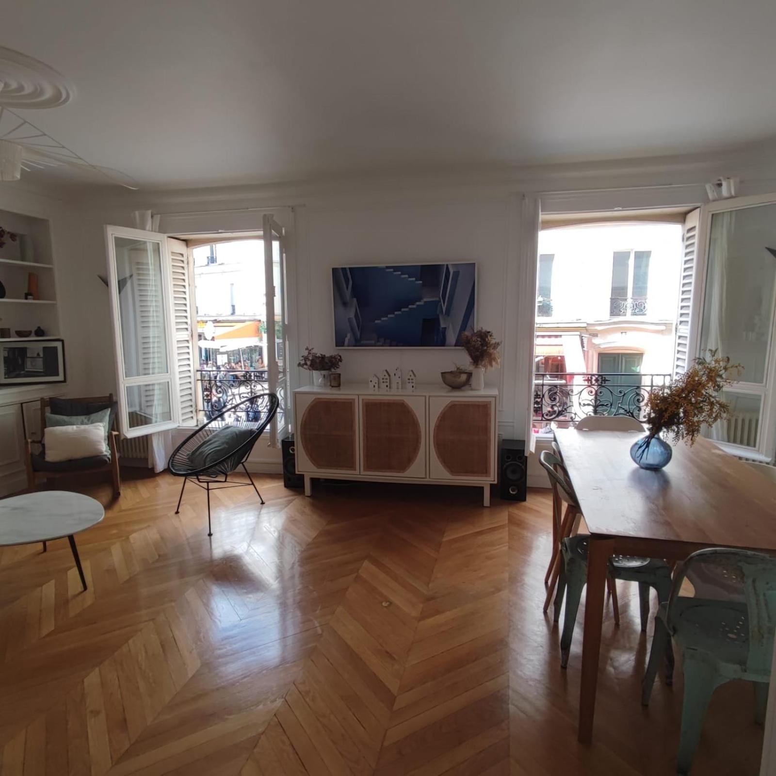 Apartment Renovated Family Flat In Montmartre
